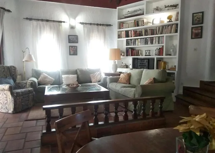 Chalet Rural En La Mancha Con Jardin Y Piscina Privados